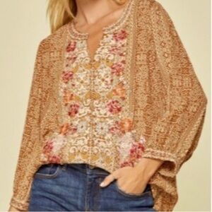 Savanna Jane, Melissa Embroidered Curvy Top NWOT